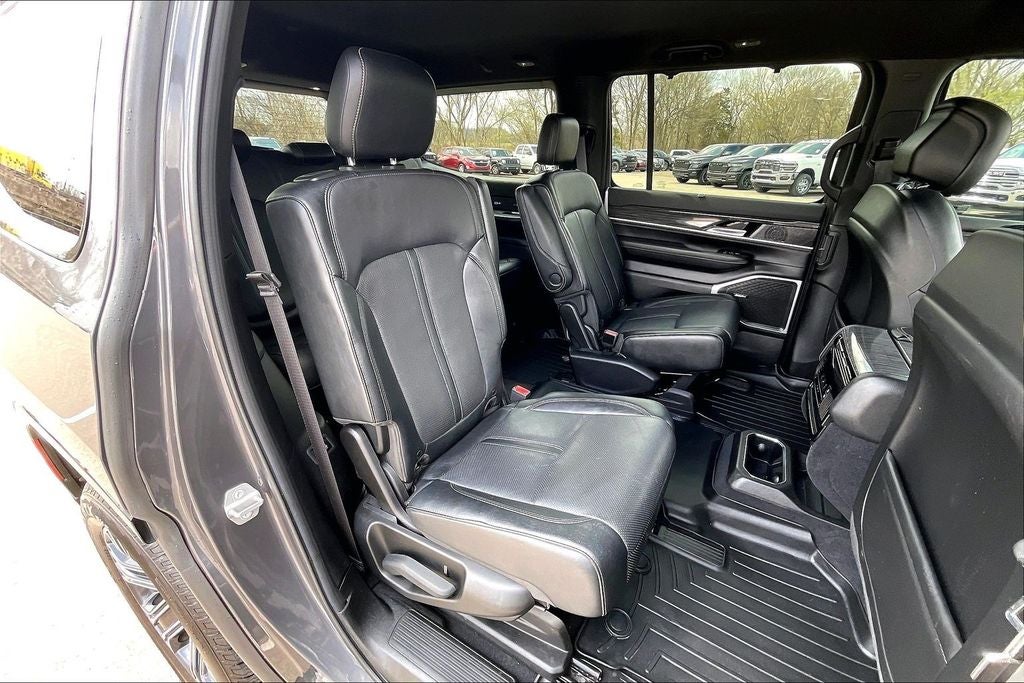 2022 Jeep Wagoneer Series III