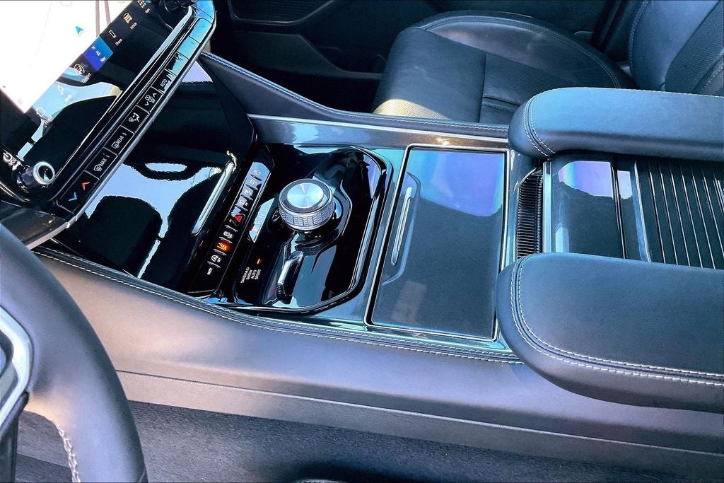 2024 Jeep Wagoneer Base