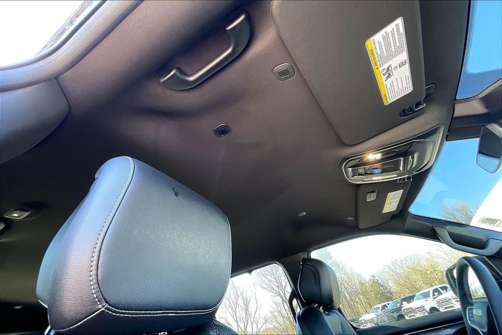 2024 Jeep Wagoneer Base