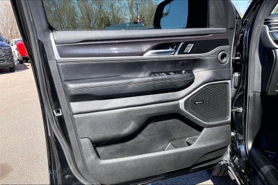 2024 Jeep Wagoneer Base