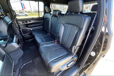 2024 Jeep Wagoneer Base