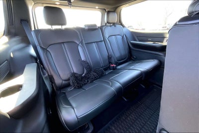 2024 Jeep Wagoneer Base