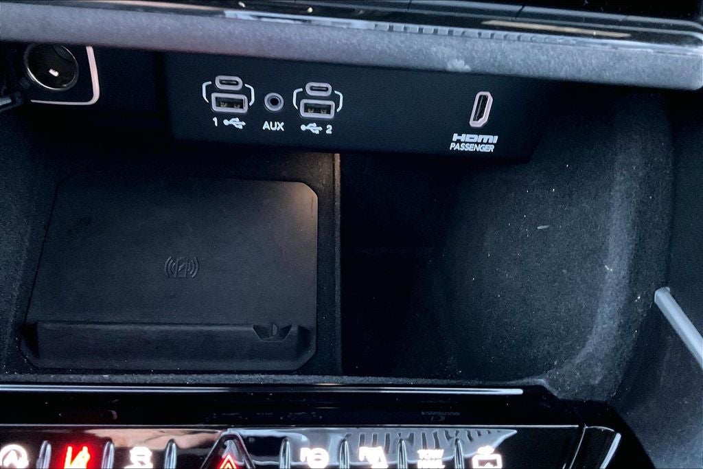 2024 Jeep Wagoneer Base