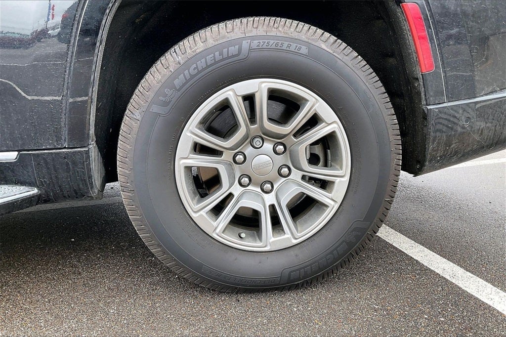 2024 Jeep Wagoneer Base