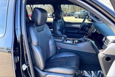 2024 Jeep Wagoneer Base