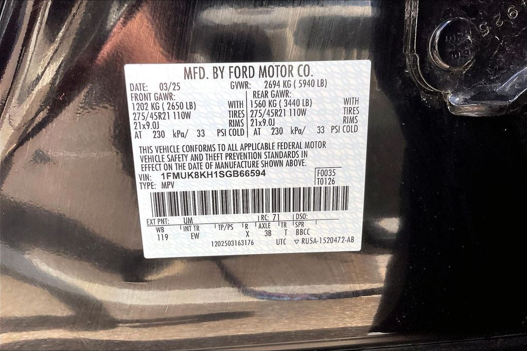 2025 Ford Explorer ST-Line