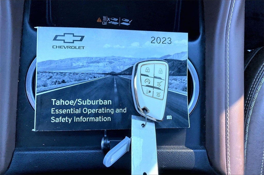 2023 Chevrolet Suburban High Country
