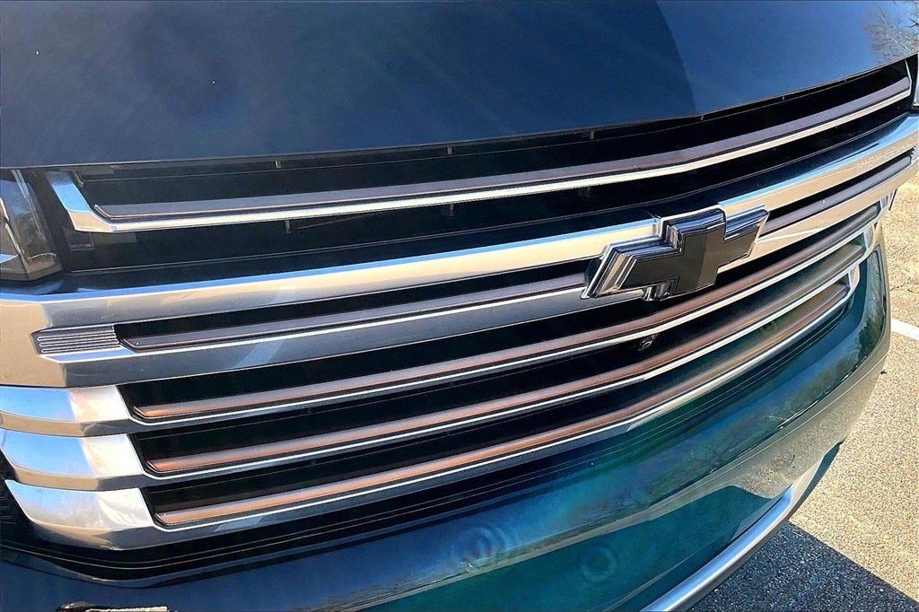 2023 Chevrolet Suburban High Country