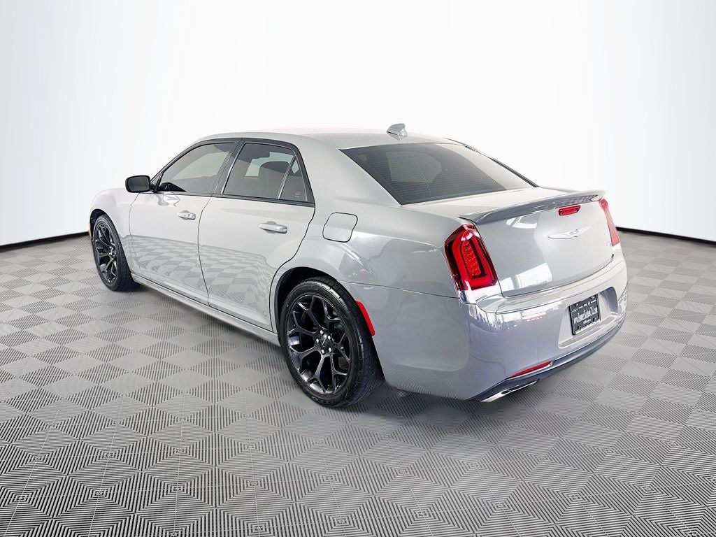 2019 Chrysler 300 S
