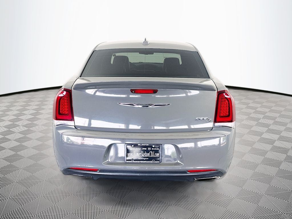 2019 Chrysler 300 S
