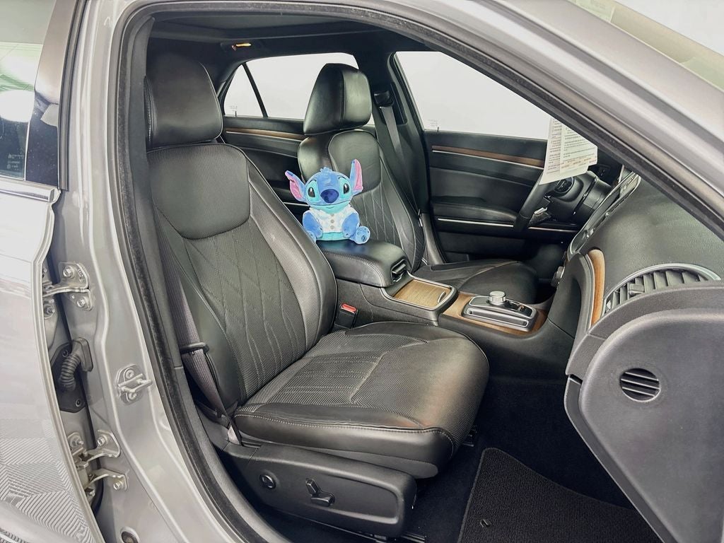 2019 Chrysler 300 C