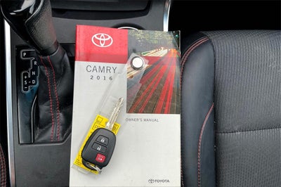 2016 Toyota Camry SE
