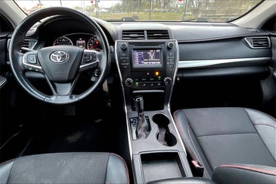 2016 Toyota Camry SE