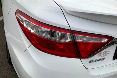 2016 Toyota Camry SE