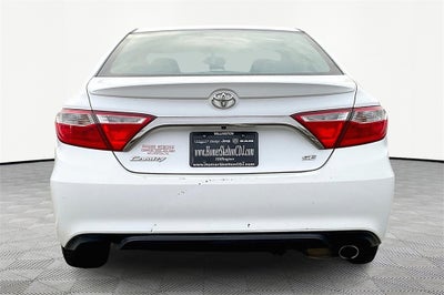 2016 Toyota Camry SE