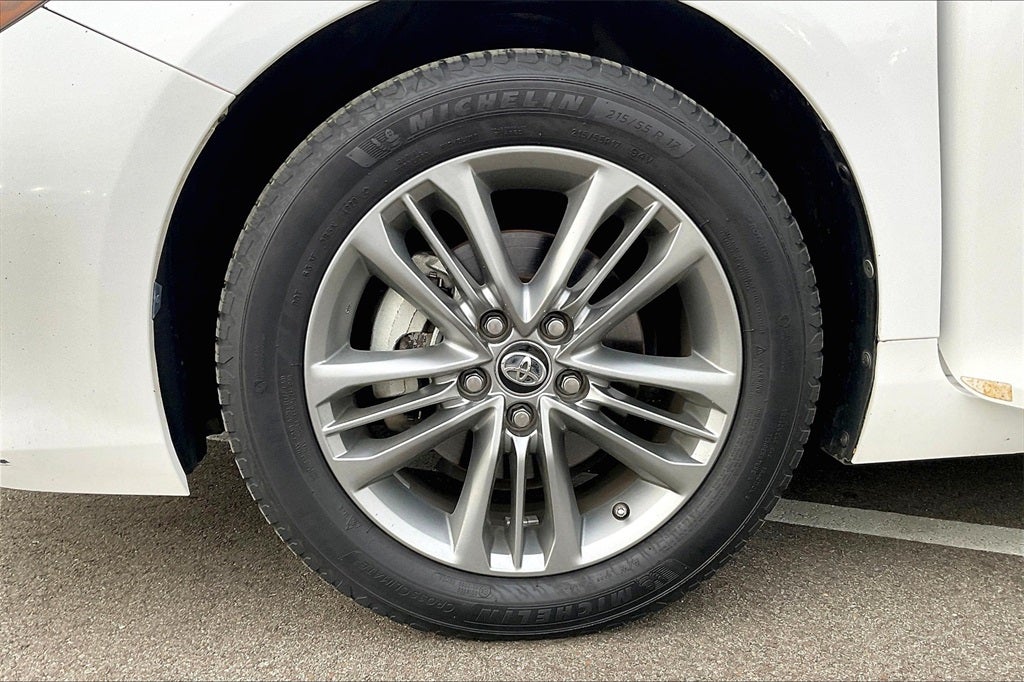 2016 Toyota Camry SE