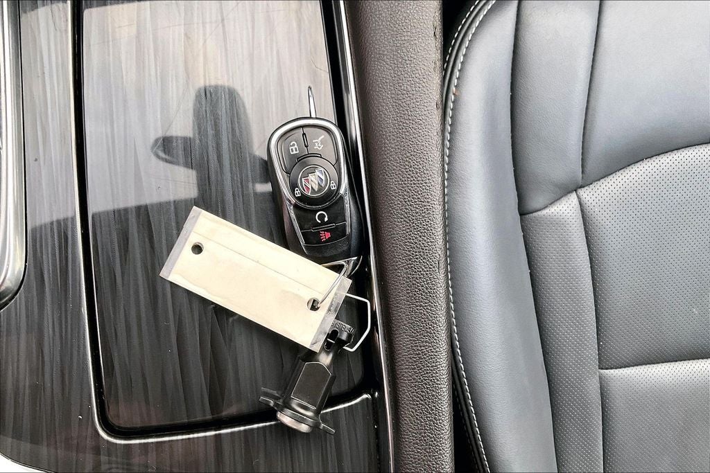 2023 Buick Enclave Essence