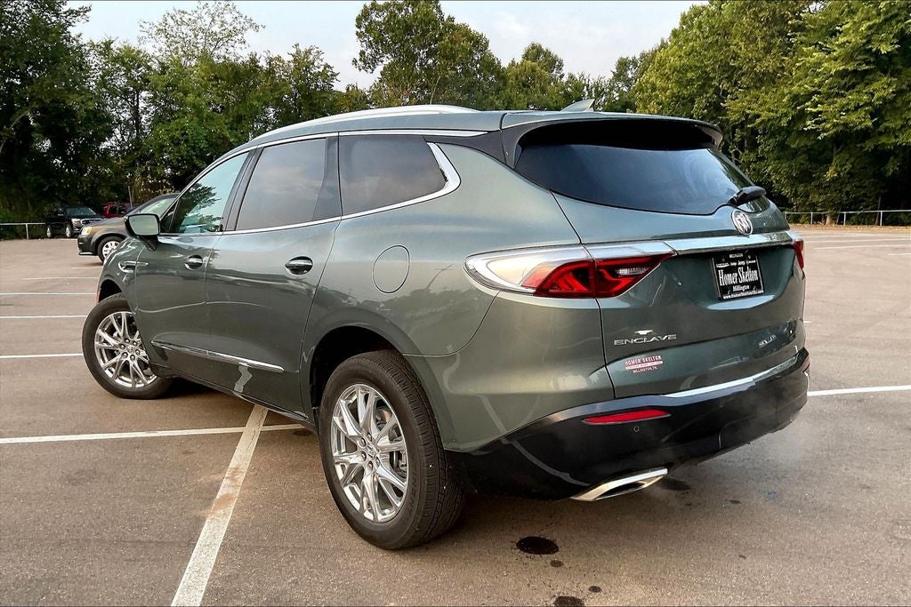 2023 Buick Enclave Essence