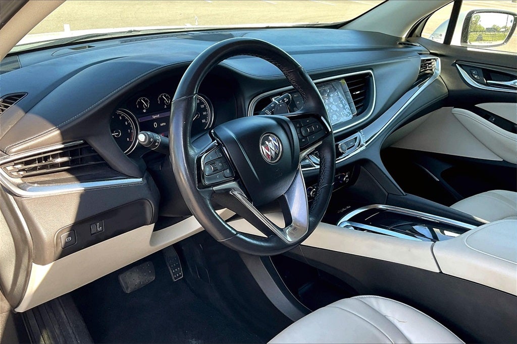 2023 Buick Enclave Essence