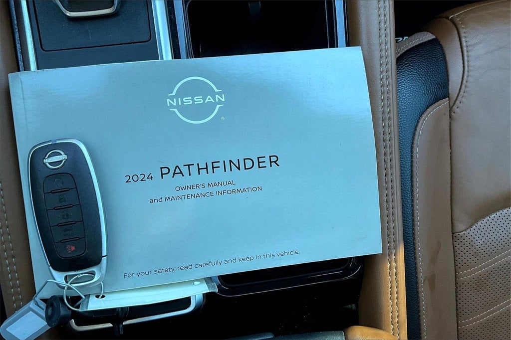2024 Nissan Pathfinder Platinum