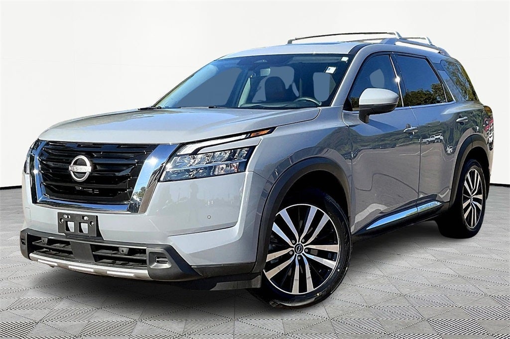 2024 Nissan Pathfinder Platinum