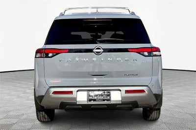 2024 Nissan Pathfinder Platinum