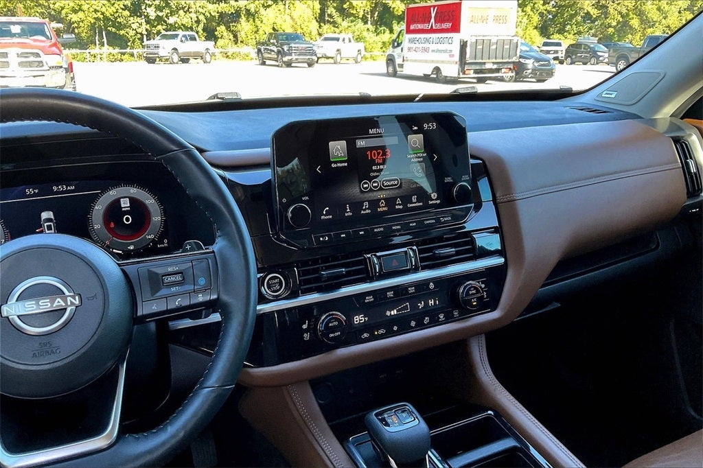 2024 Nissan Pathfinder Platinum