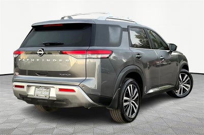 2024 Nissan Pathfinder Platinum