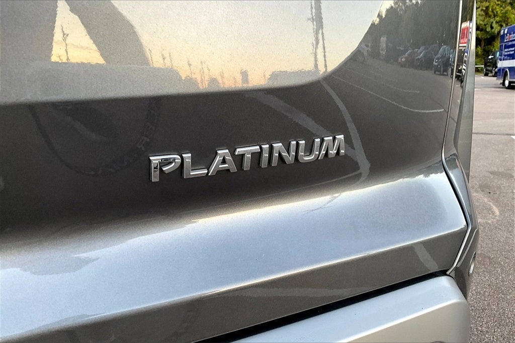2024 Nissan Pathfinder Platinum