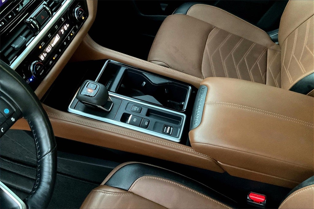 2024 Nissan Pathfinder Platinum