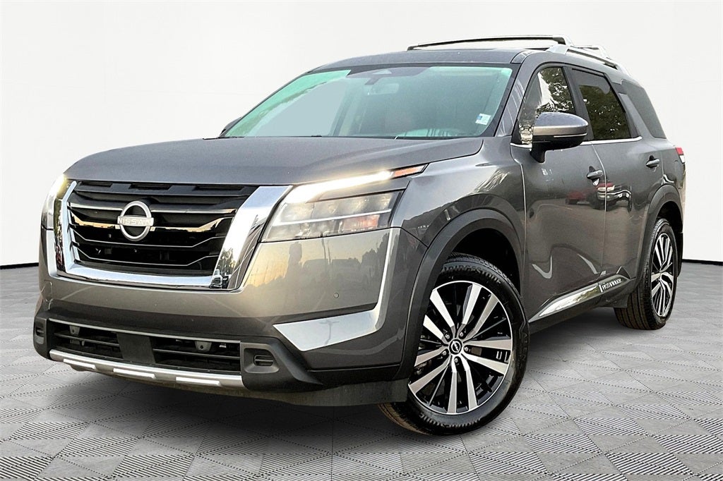 2024 Nissan Pathfinder Platinum