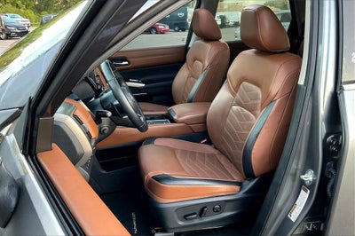 2024 Nissan Pathfinder Platinum