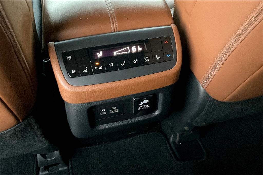 2024 Nissan Pathfinder Platinum