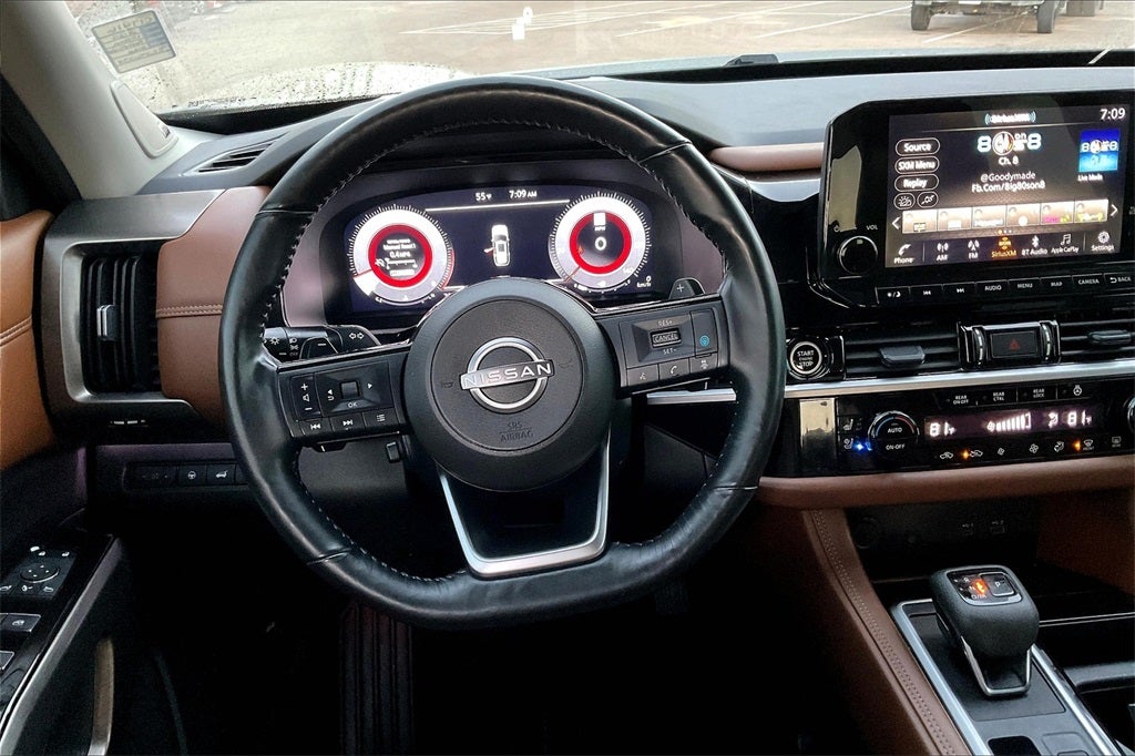 2024 Nissan Pathfinder Platinum