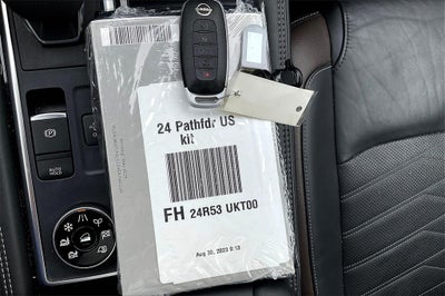 2024 Nissan Pathfinder Platinum