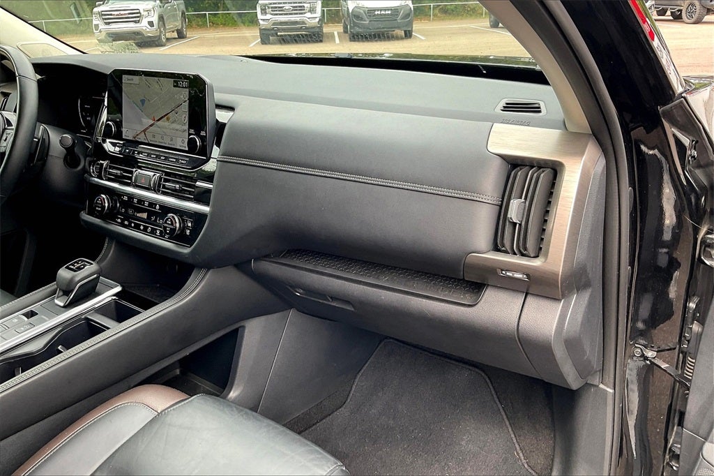 2024 Nissan Pathfinder Platinum