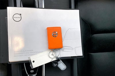 2024 Volvo S60 B5 Core Dark Theme