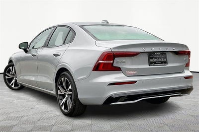 2024 Volvo S60 B5 Core Dark Theme