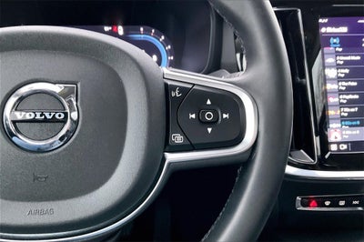 2024 Volvo S60 B5 Core Dark Theme