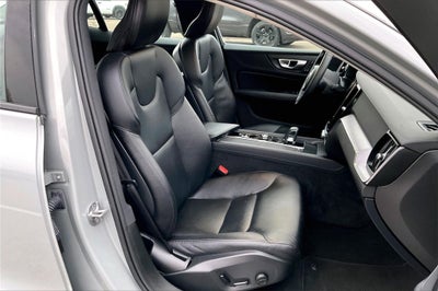 2024 Volvo S60 B5 Core Dark Theme