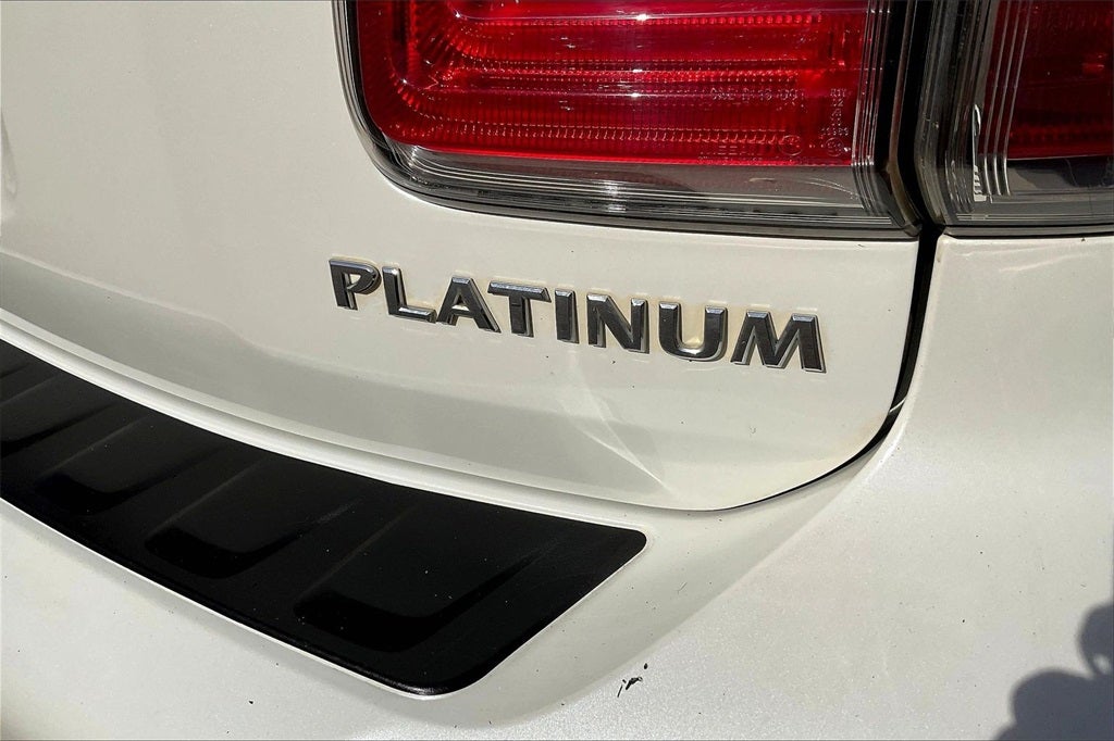 2020 Nissan Armada Platinum