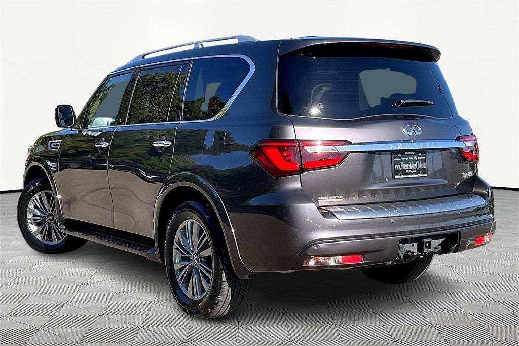 2024 INFINITI QX80 LUXE