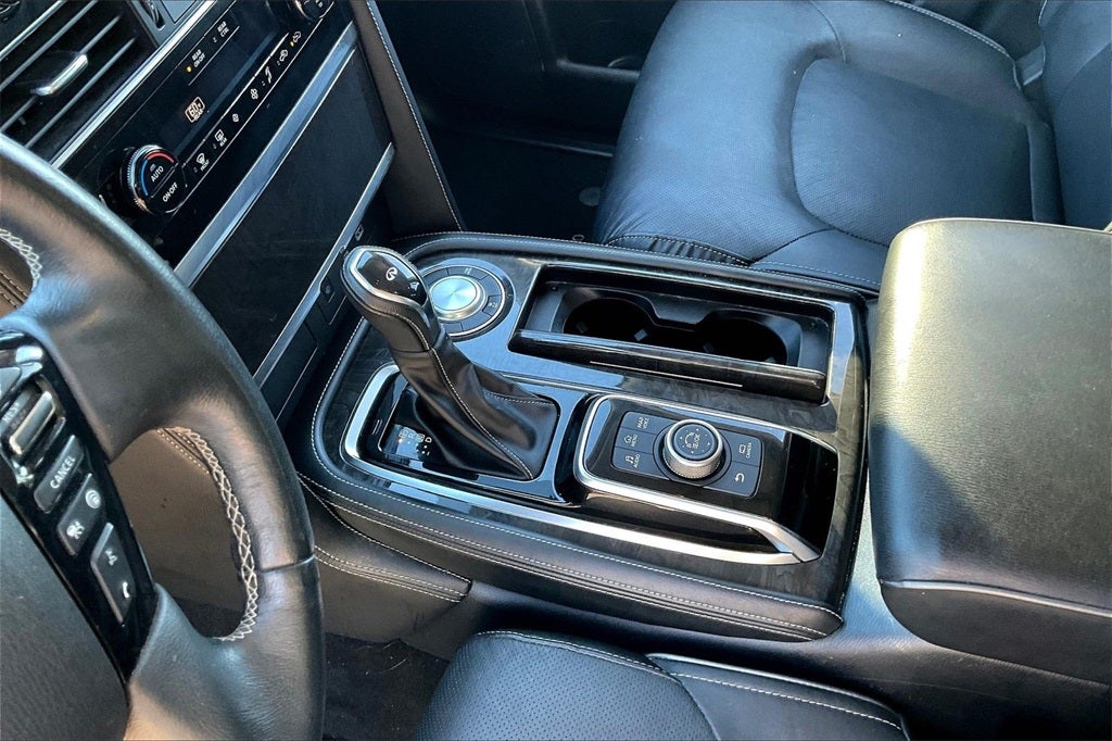 2024 INFINITI QX80 LUXE