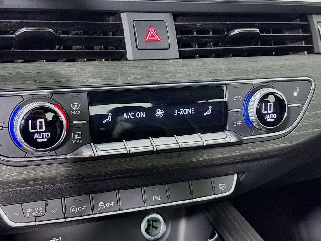 2023 Audi A4 45 S line Premium Plus quattro