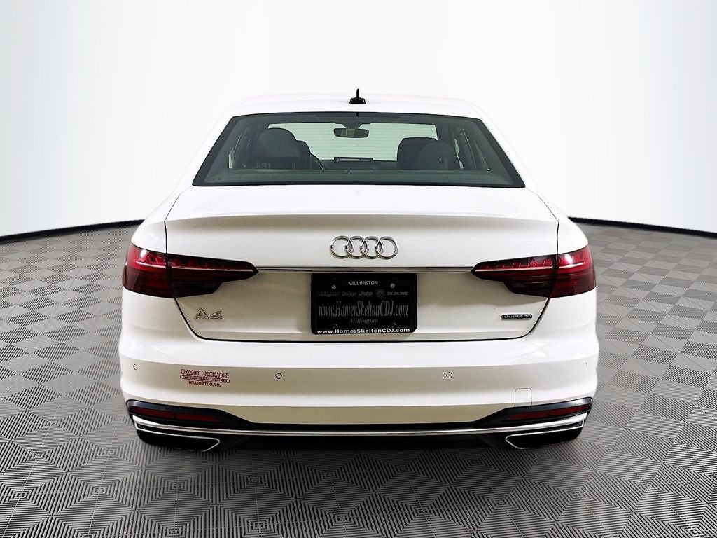 2023 Audi A4 45 S line Premium Plus quattro
