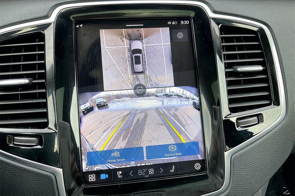 2024 Volvo XC90 B6 Plus Bright Theme