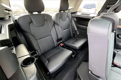 2024 Volvo XC90 B6 Plus Bright Theme