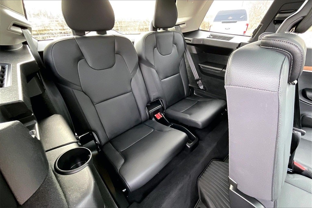 2024 Volvo XC90 B6 Plus Bright Theme
