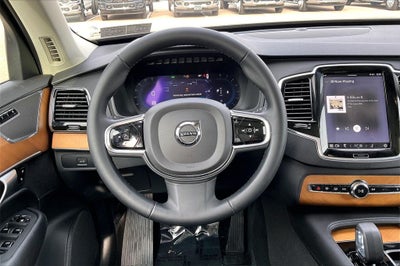 2024 Volvo XC90 B6 Plus Bright Theme