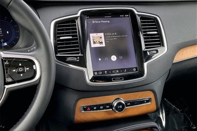 2024 Volvo XC90 B6 Plus Bright Theme